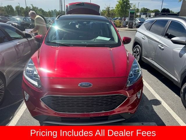 Used 2022 Ford Escape Titanium w/ Class II Trailer Tow Package AWD/4WD image 1