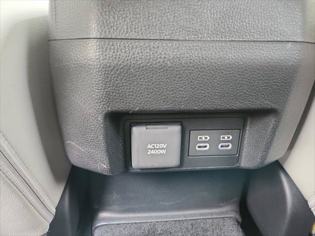 Certified 2025 Toyota Tacoma Limited AWD/4WD image 30