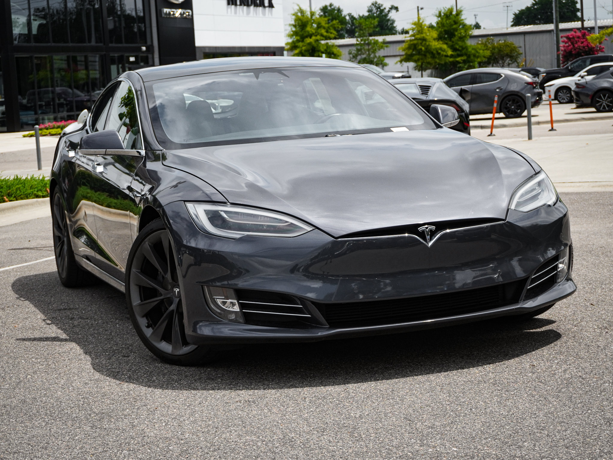Used 2020 Tesla Model S Long Range AWD/4WD image 2