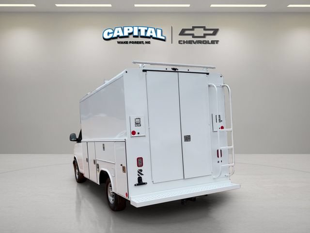 New 2025 Chevrolet Express 3500 w/ Power Convenience Package RWD image 4