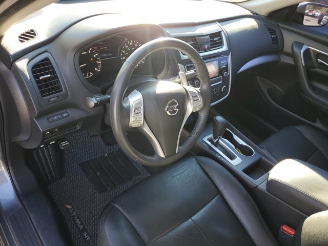 Used 2017 Nissan Altima 2.5 SR image 16