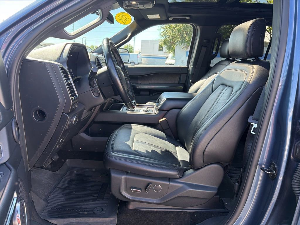 Used 2020 Ford Expedition Limited w/ Equipment Group 301A AWD/4WD image 17