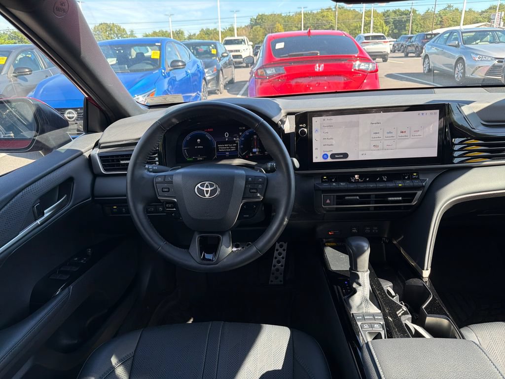 Used 2025 Toyota Camry XSE FWD image 12