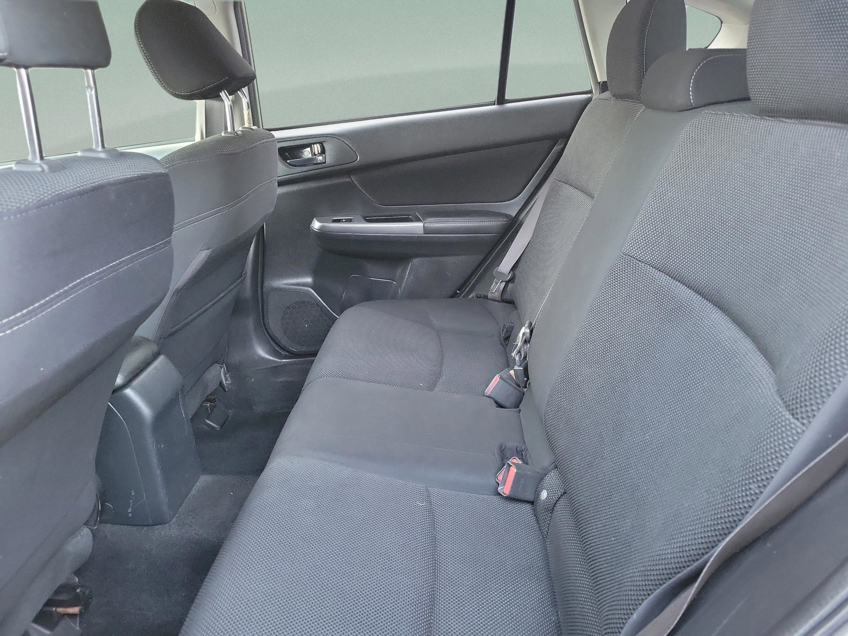 Used 2015 Subaru Crosstrek 2.0i Premium w/ Moonroof Package AWD/4WD image 6