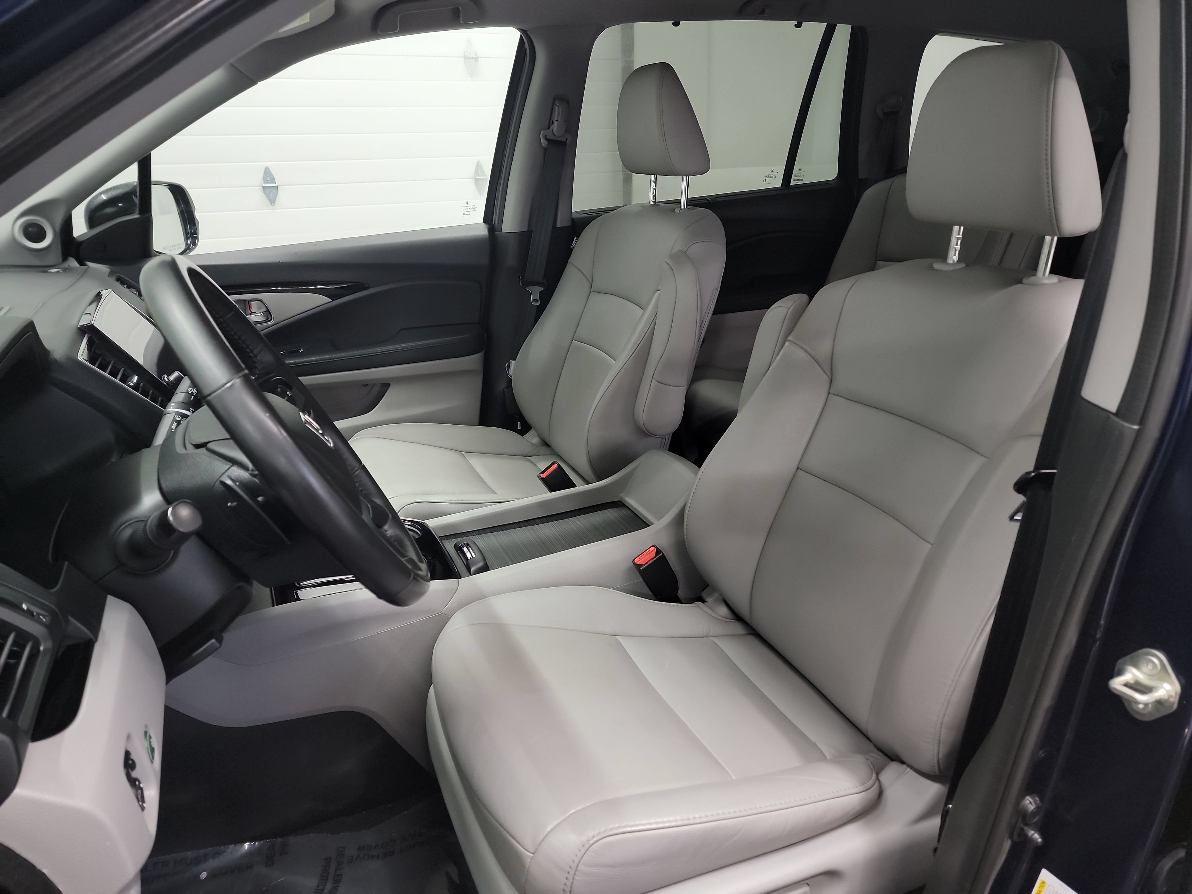 Used 2019 Honda Pilot Touring image 6