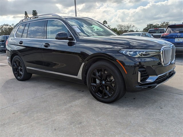 Used 2019 BMW X7 xDrive50i w/ Premium Package image 2