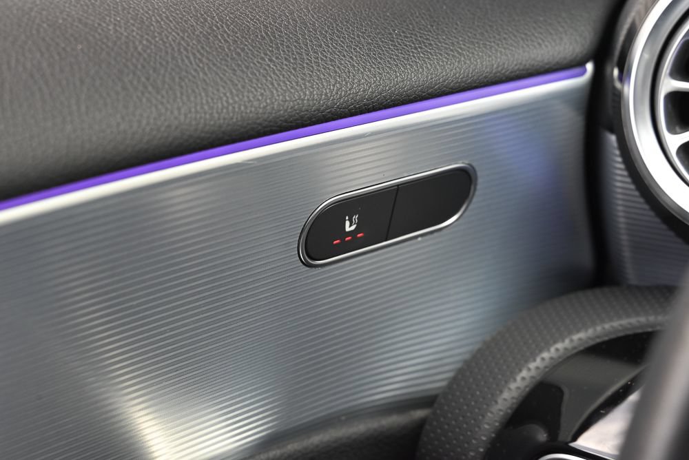 Used 2022 Mercedes-Benz A 220 image 31