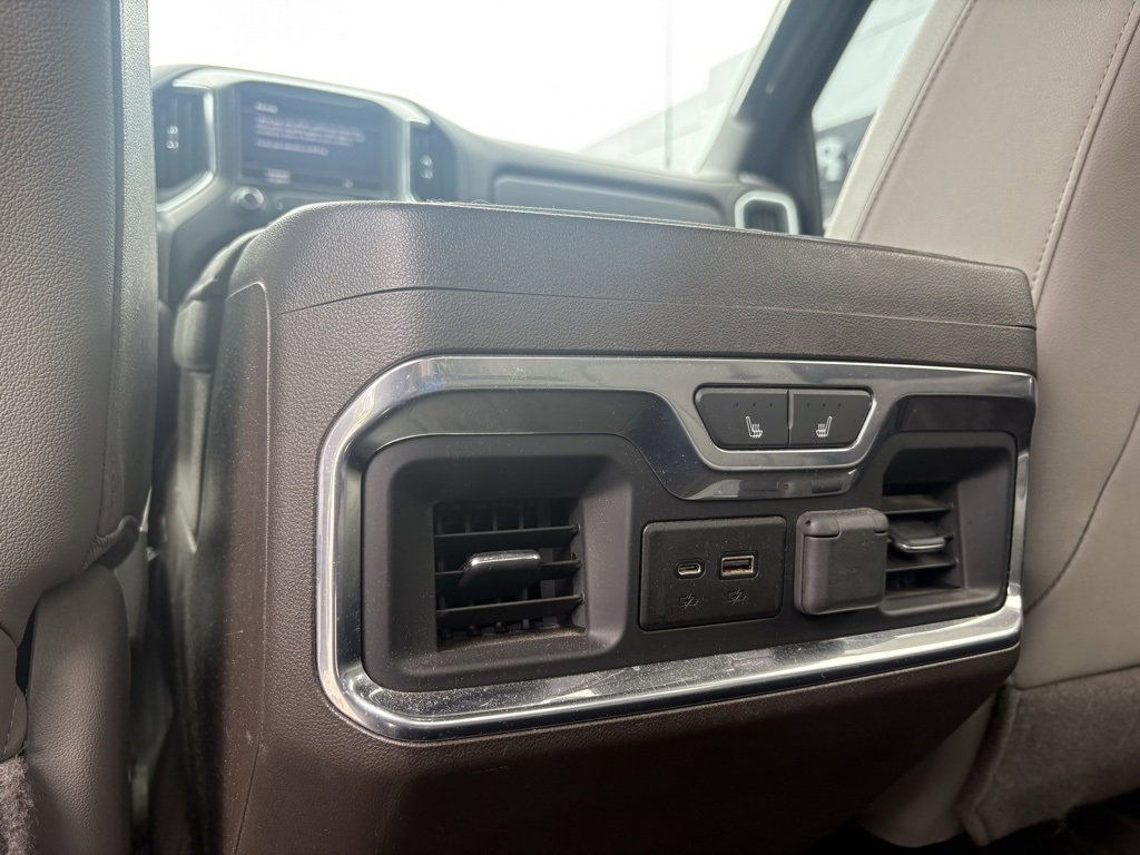 Used 2020 Chevrolet Silverado 2500 LTZ w/ LTZ Premium Package image 17