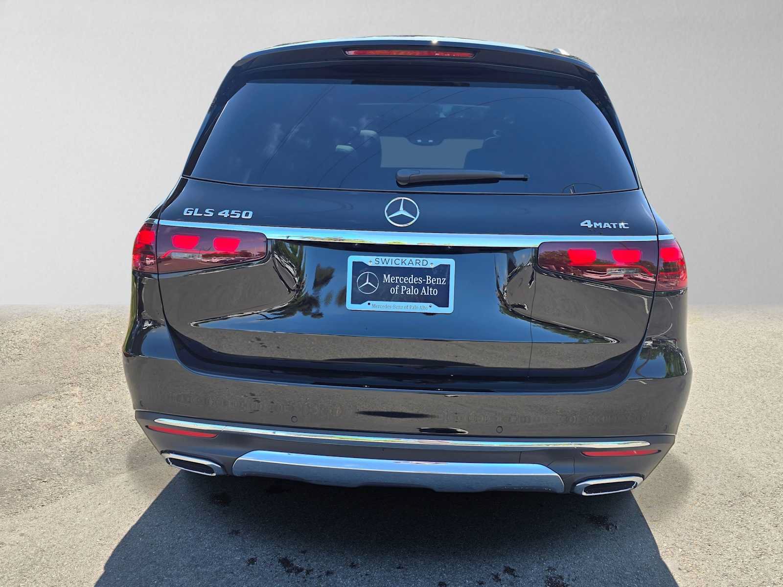 Used 2026 Mercedes-Benz GLS 450 4MATIC image 5