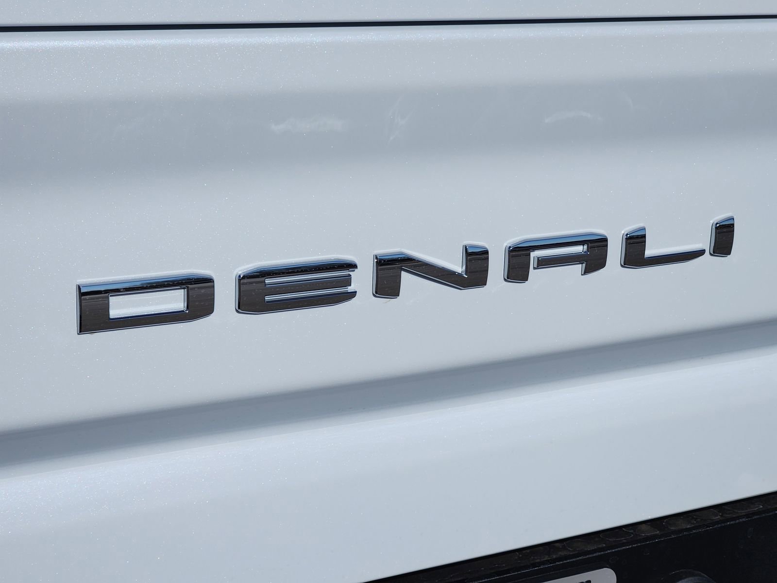 New 2026 GMC Sierra 2500 Denali w/ Denali Reserve Package image 13