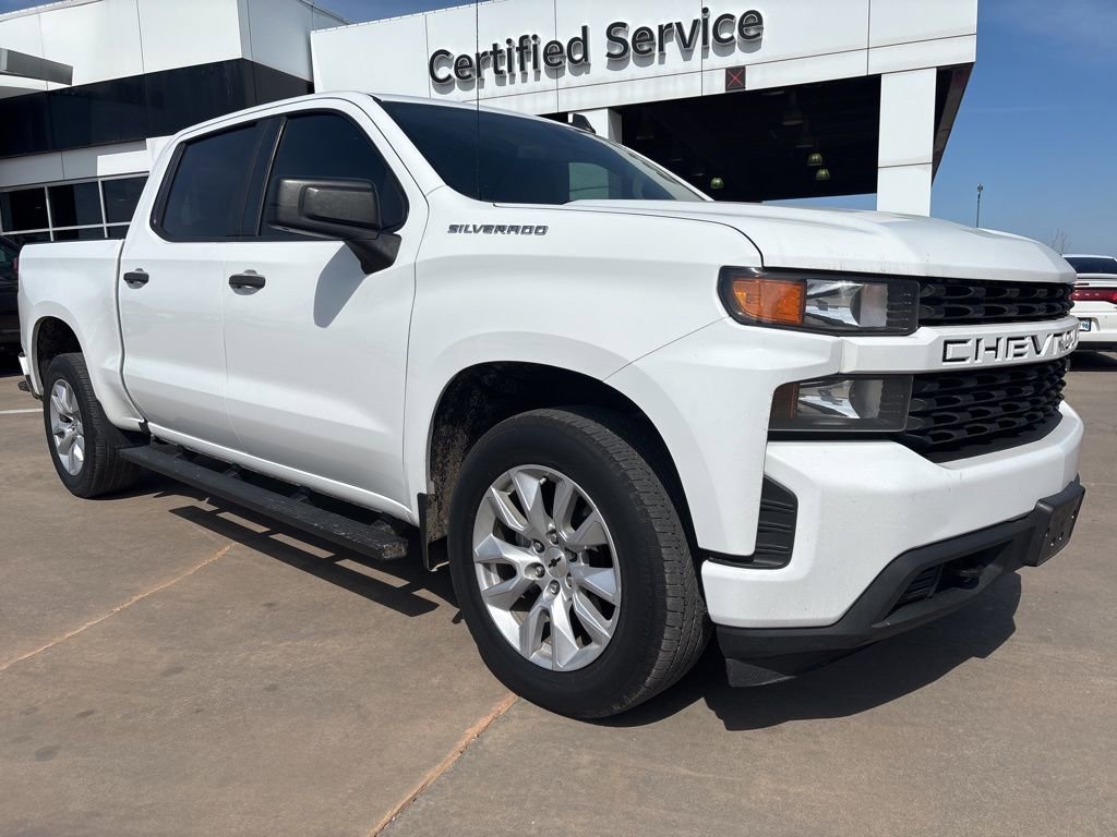 Used 2020 Chevrolet Silverado 1500 Custom w/ Custom Value Package image 1