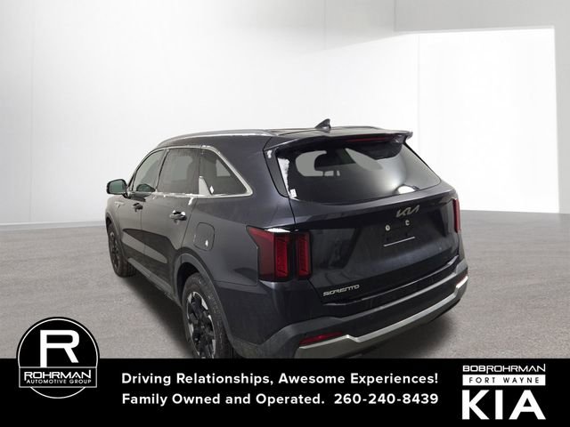 Certified 2025 Kia Sorento S image 10