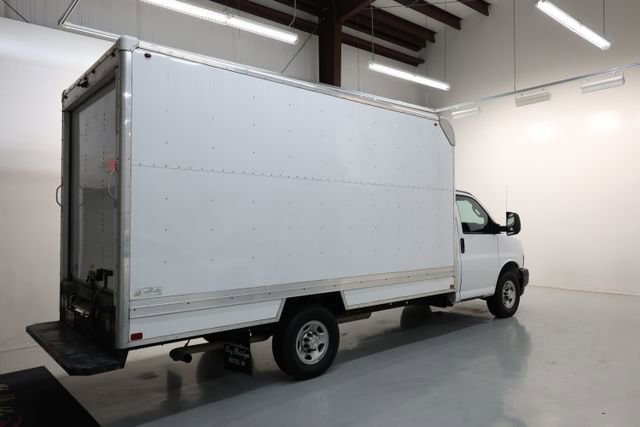 Used 2022 Chevrolet Express 3500 w/ Driver Convenience Package RWD image 43