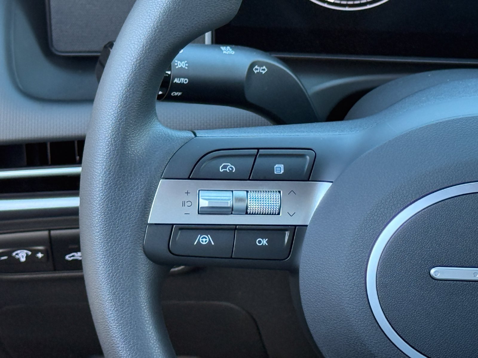 New 2027 Hyundai Santa Cruz SE FWD image 14