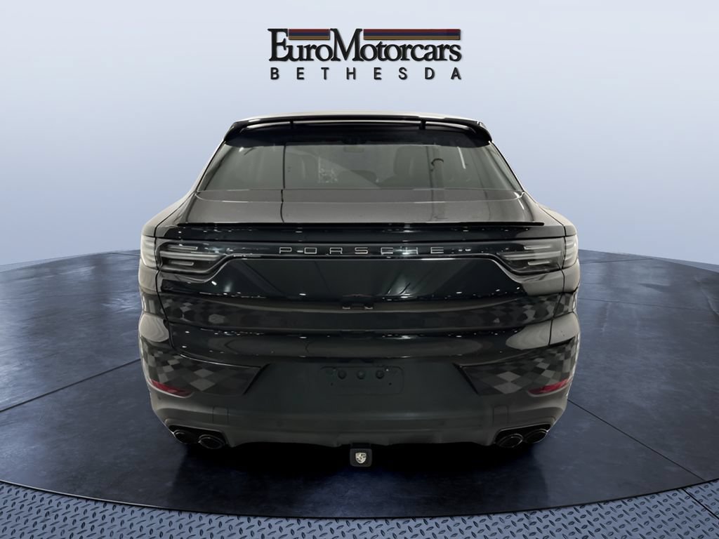 Certified 2023 Porsche Cayenne Platinum Edition AWD/4WD image 2