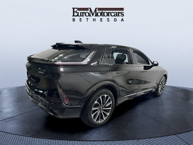 Used 2025 Cadillac Lyriq Sport w/ LPO, Floor Liner Package AWD/4WD image 5