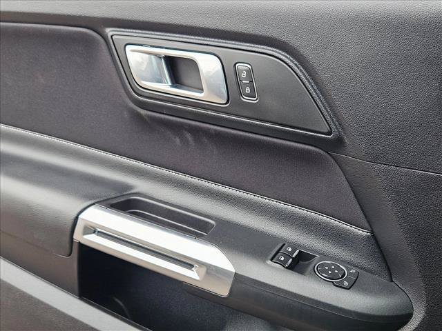 Used 2022 Ford Mustang GT RWD image 11