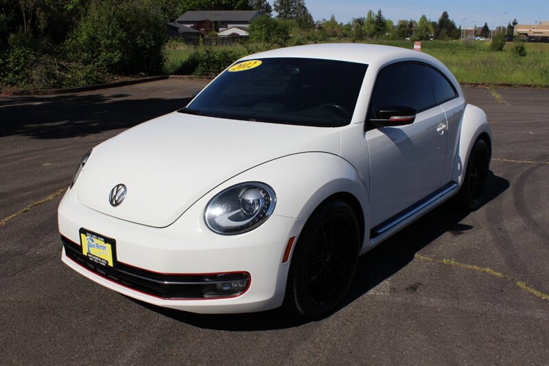 Used 2012 Volkswagen Beetle 2.0T FWD image 2