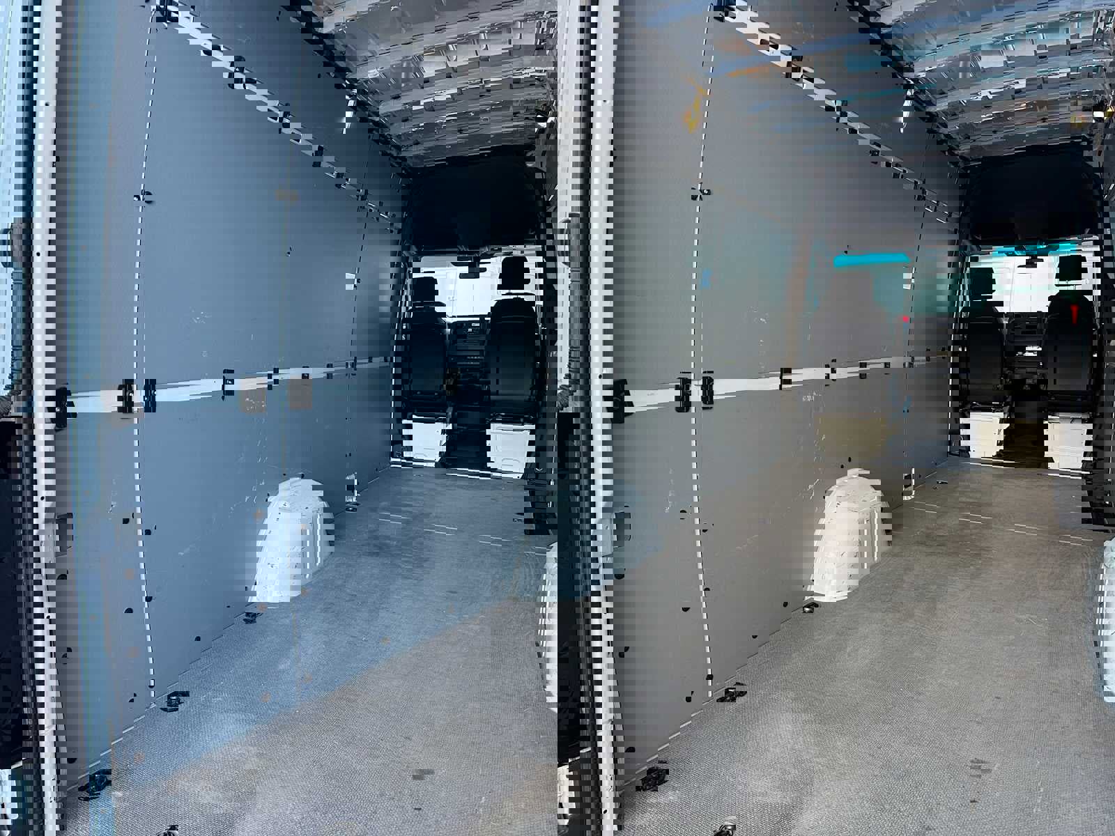 Used 2023 Mercedes-Benz Sprinter 2500 image 19