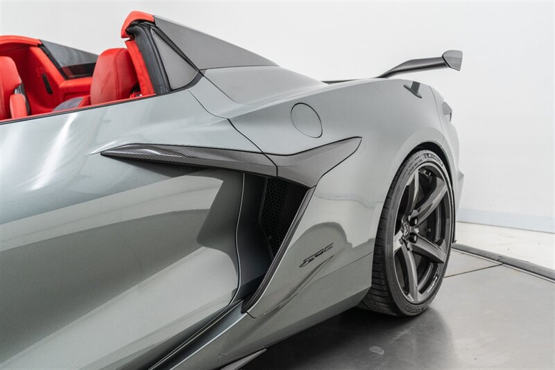 Used 2023 Chevrolet Corvette Z06 w/ Z07 Performance Package RWD image 28