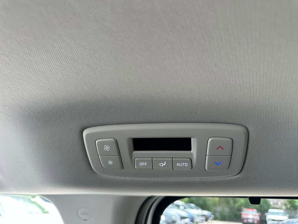 New 2025 Kia Carnival SX Prestige FWD image 21