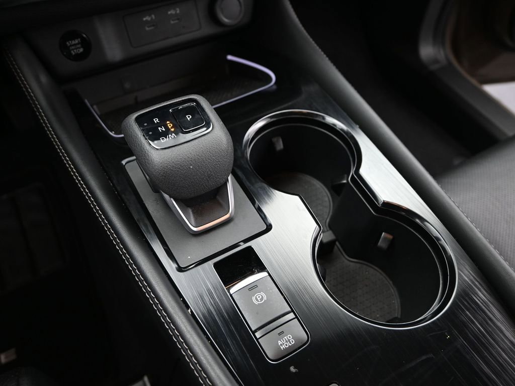 Used 2024 Nissan Rogue Platinum image 15