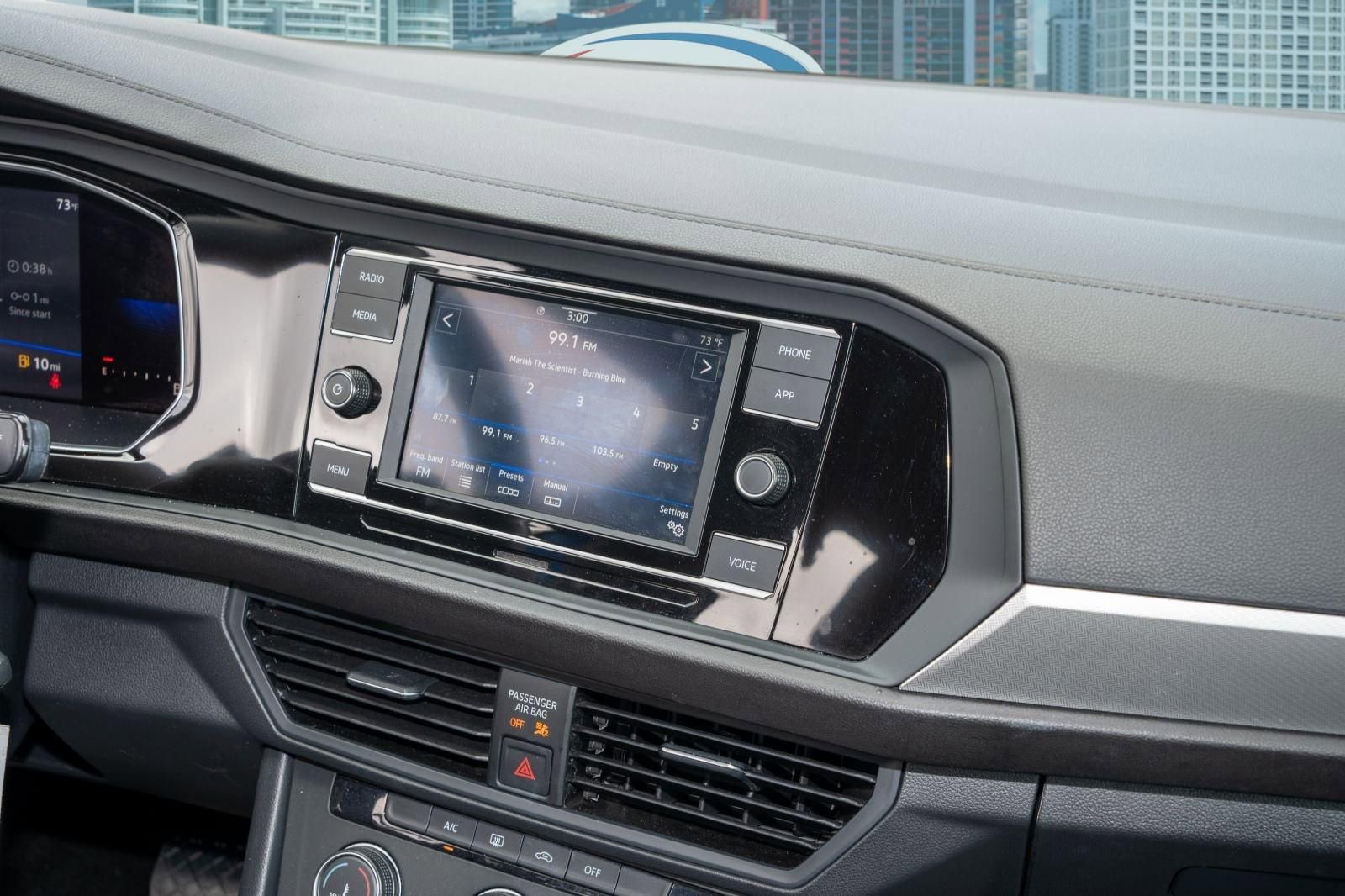 Used 2022 Volkswagen Jetta Sport image 20