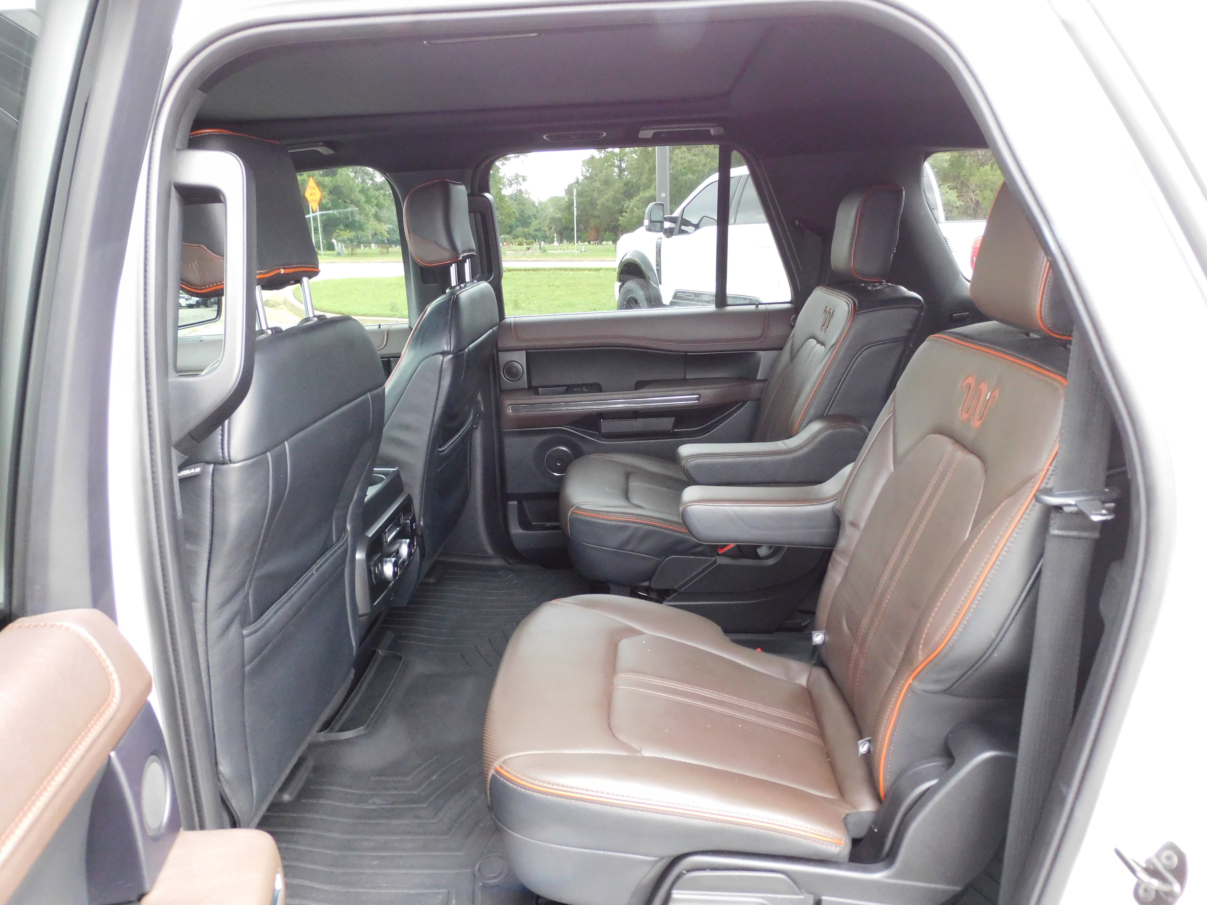 Used 2020 Ford Expedition Max King Ranch w/ Cargo Package image 14
