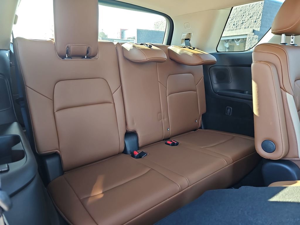 New 2026 Nissan Pathfinder Platinum image 14