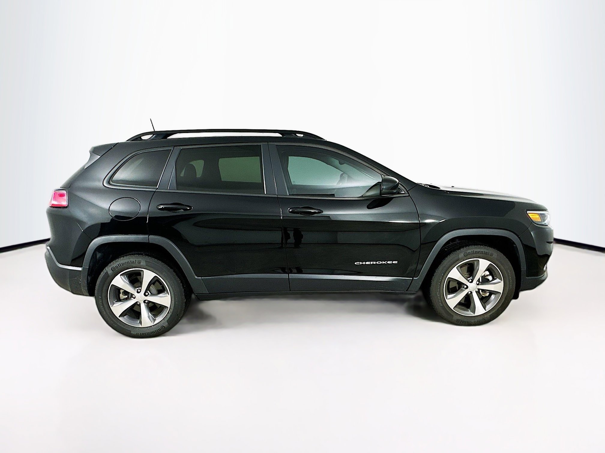 Certified 2022 Jeep Cherokee Limited image 4