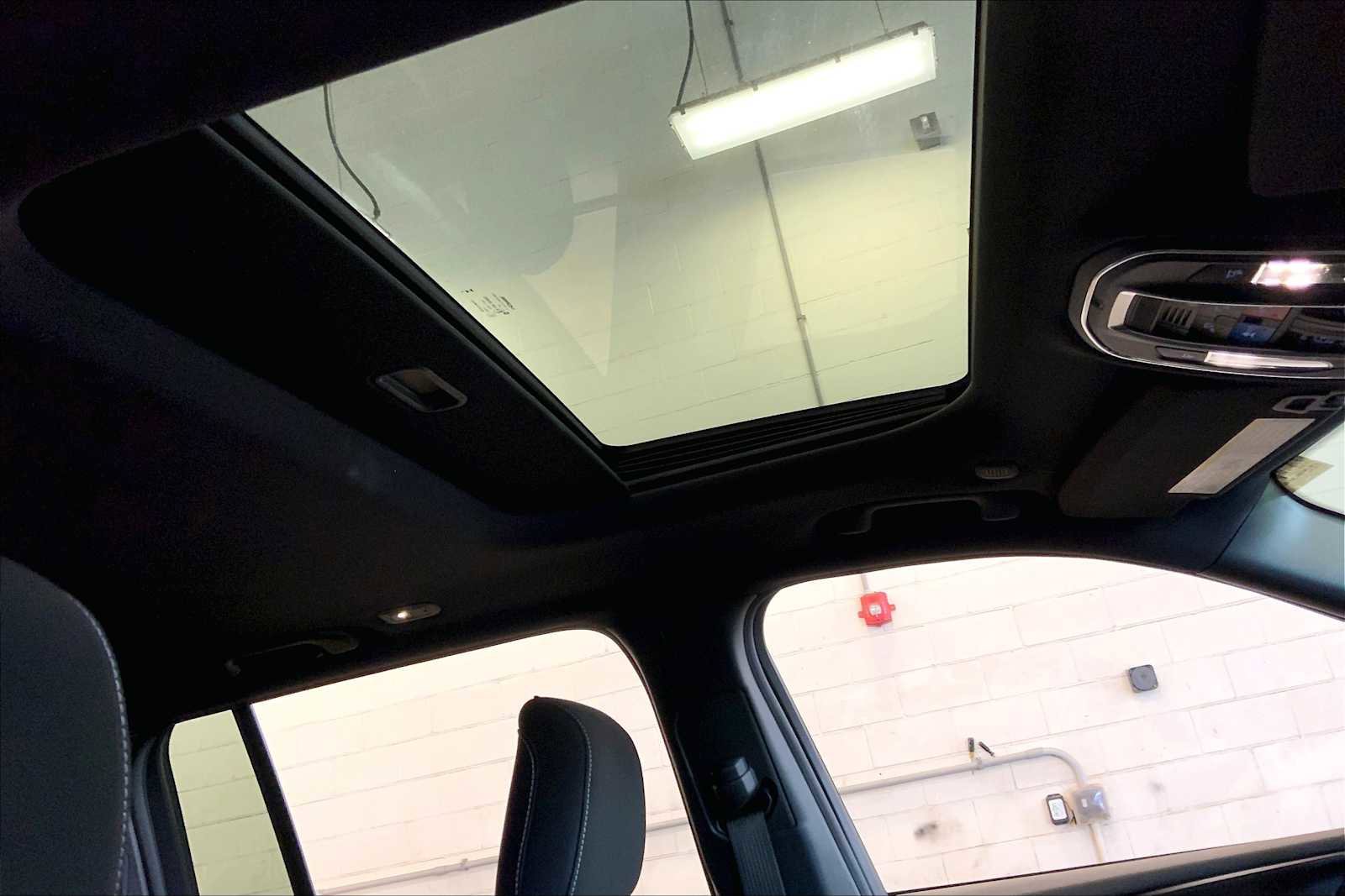 Used 2024 Jeep Grand Cherokee Laredo X w/ Trailer Tow Package image 14