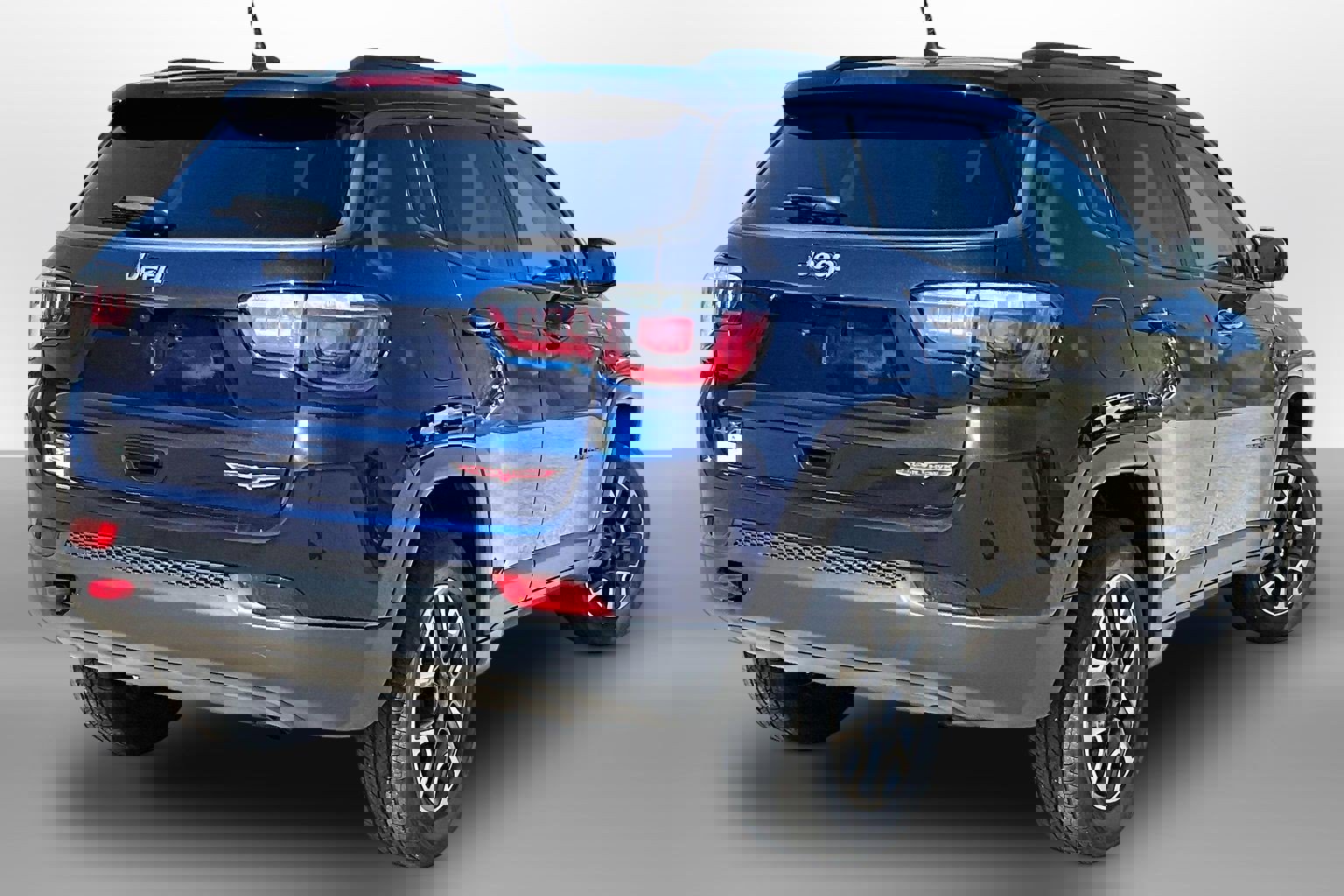 Used 2019 Jeep Compass Trailhawk image 11