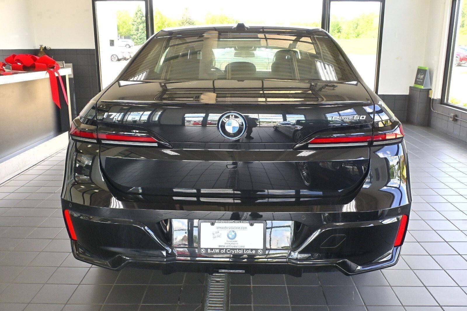 Used 2024 BMW i7 eDrive50 w/ M Sport Package image 3