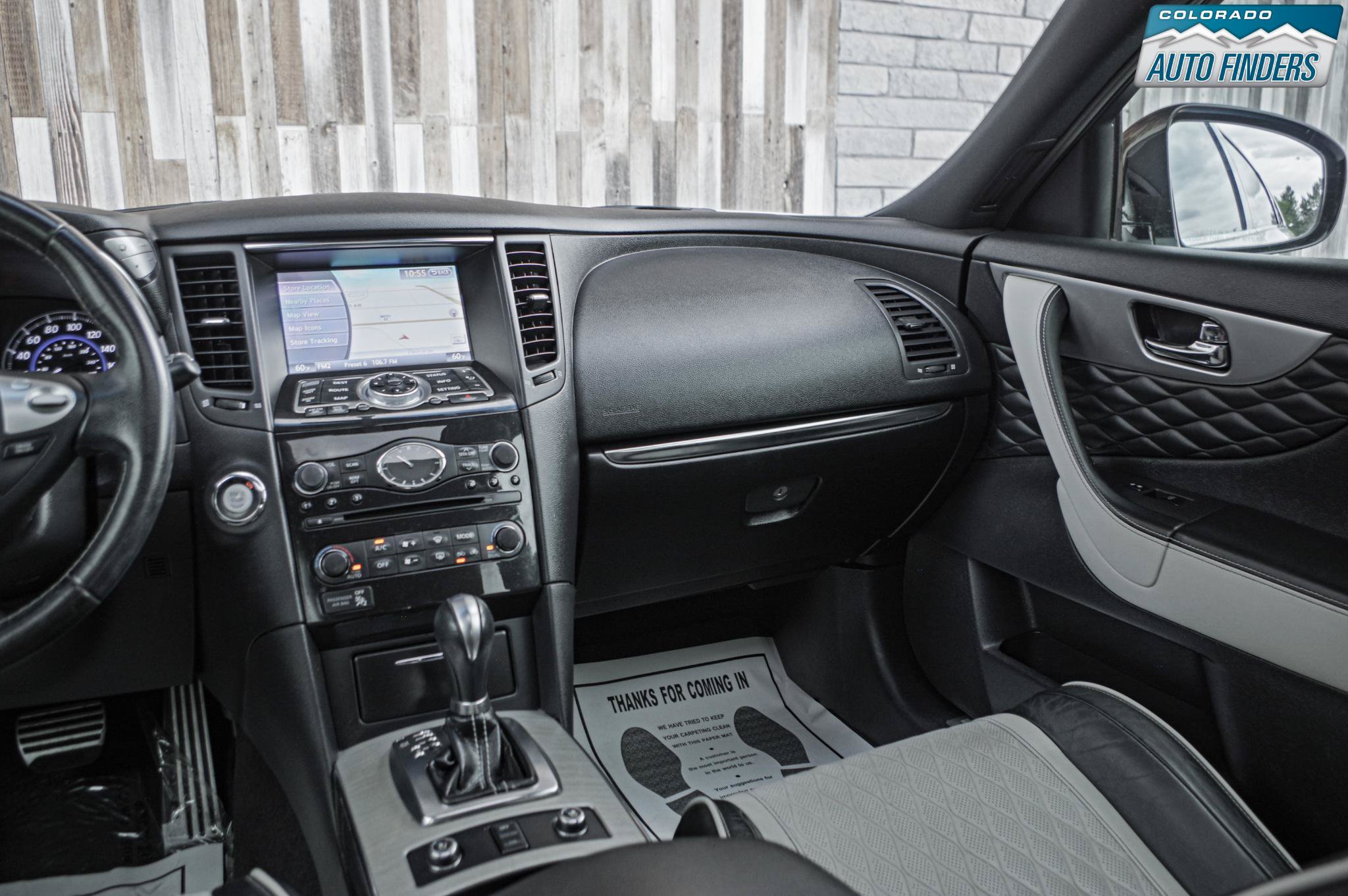 Used 2017 INFINITI QX70 AWD w/ Limited Package image 18