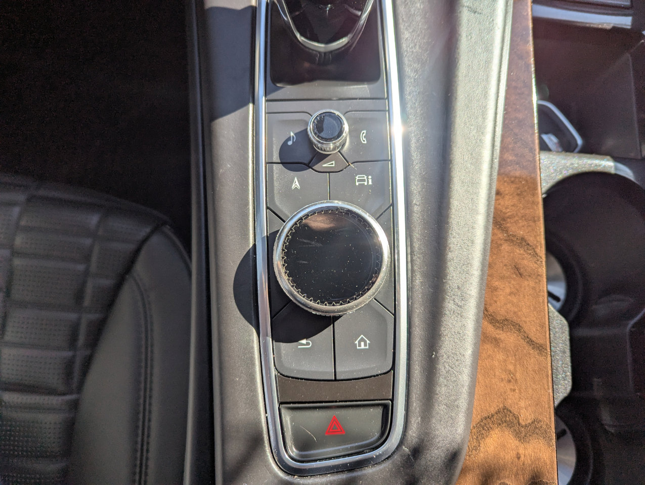 Used 2022 Cadillac Escalade ESV Sport Platinum AWD/4WD image 26