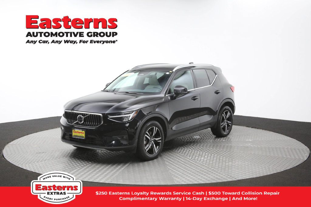 Used 2023 Volvo XC40 B5 Plus AWD/4WD image 57