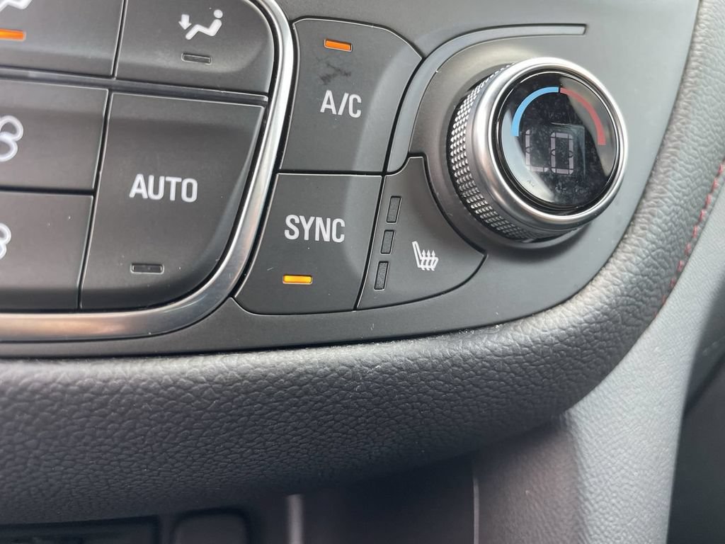 Used 2023 Chevrolet Equinox RS w/ RS Leather Package FWD image 28
