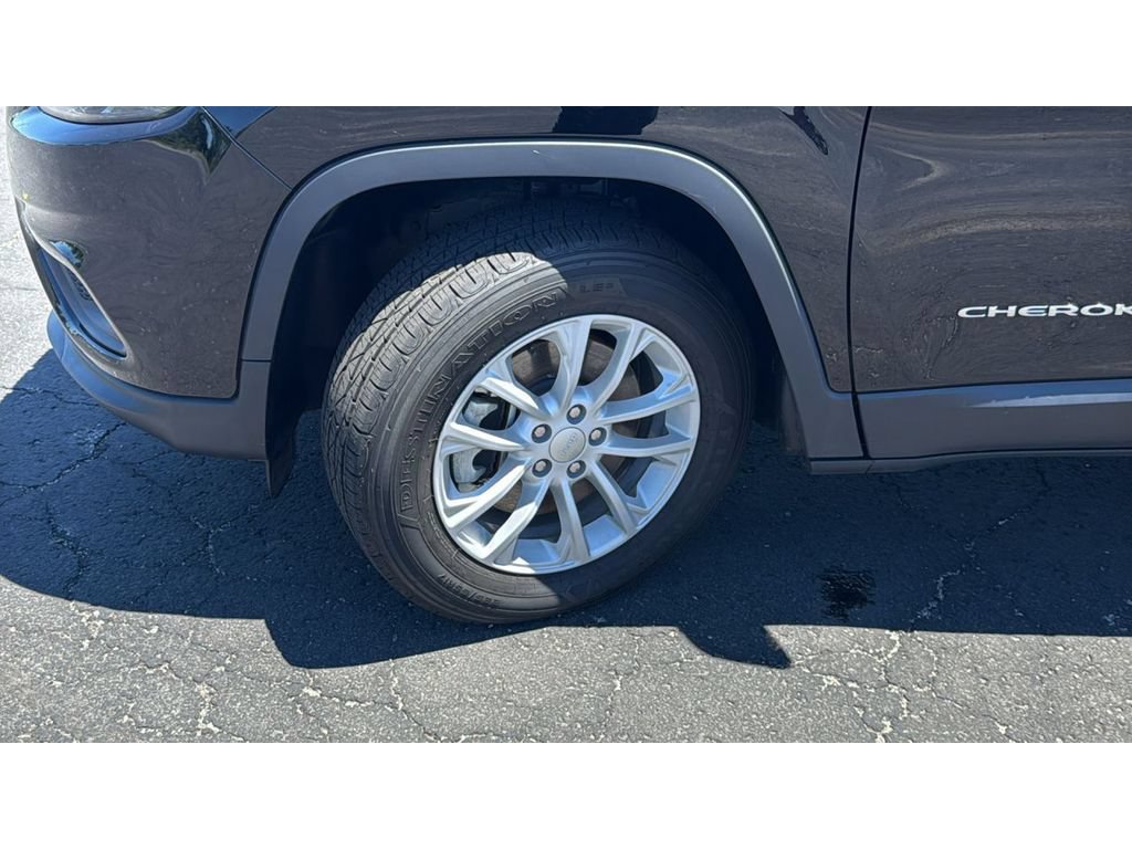 Used 2022 Jeep Cherokee Latitude Lux AWD/4WD image 12