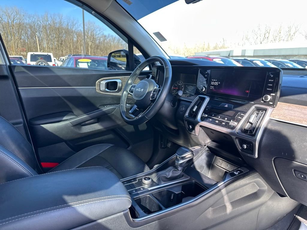 Used 2022 Kia Sorento S w/ Panoramic Sunroof Package image 24