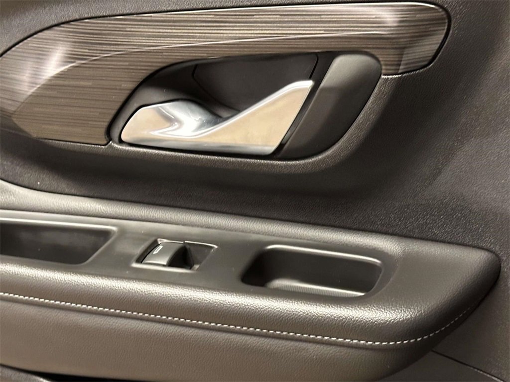 Used 2022 GMC Terrain SLE w/ Driver Convenience Package image 20