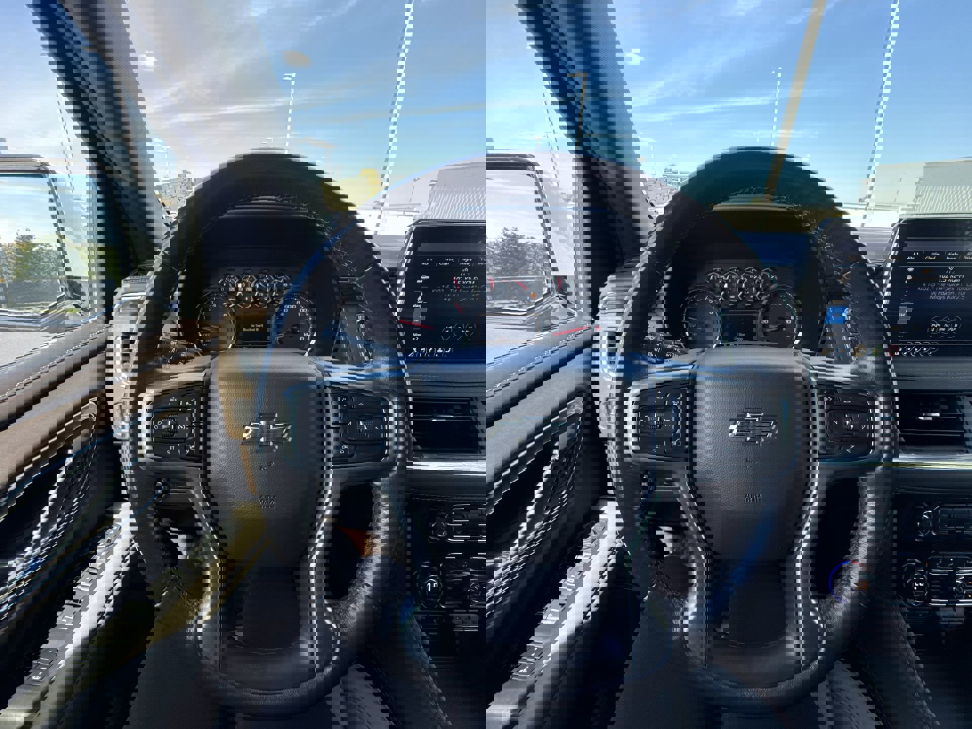 Used 2021 Chevrolet Tahoe Z71 w/ Z71 Signature Package image 14