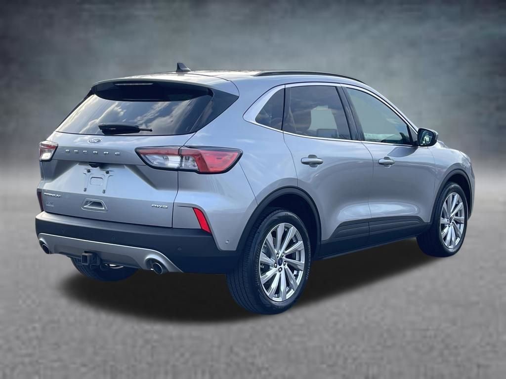Used 2022 Ford Escape Titanium w/ Titanium Elite Package image 3