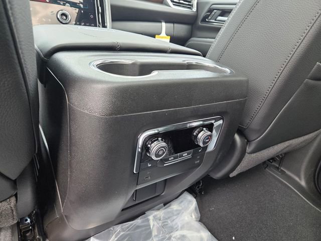 New 2026 GMC Yukon XL Denali w/ Sun & Power Step Package AWD/4WD image 10