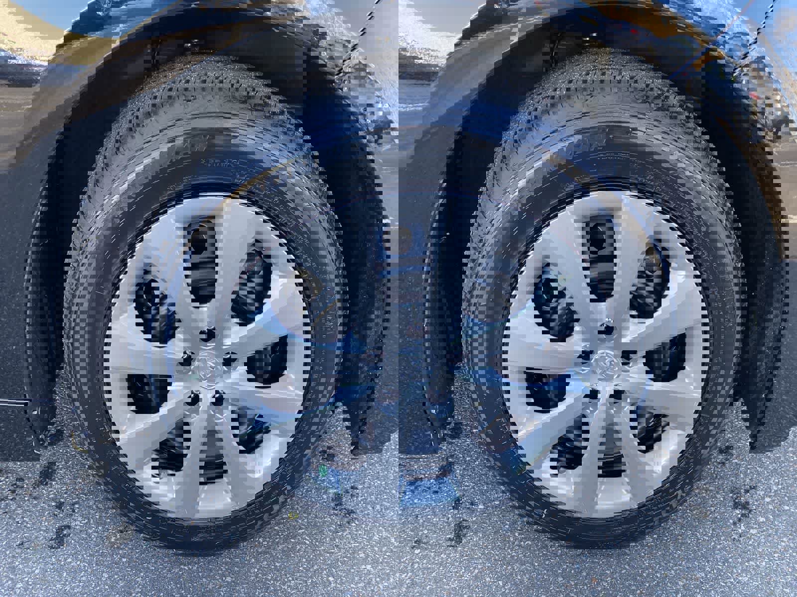 Used 2025 Toyota Corolla LE image 19