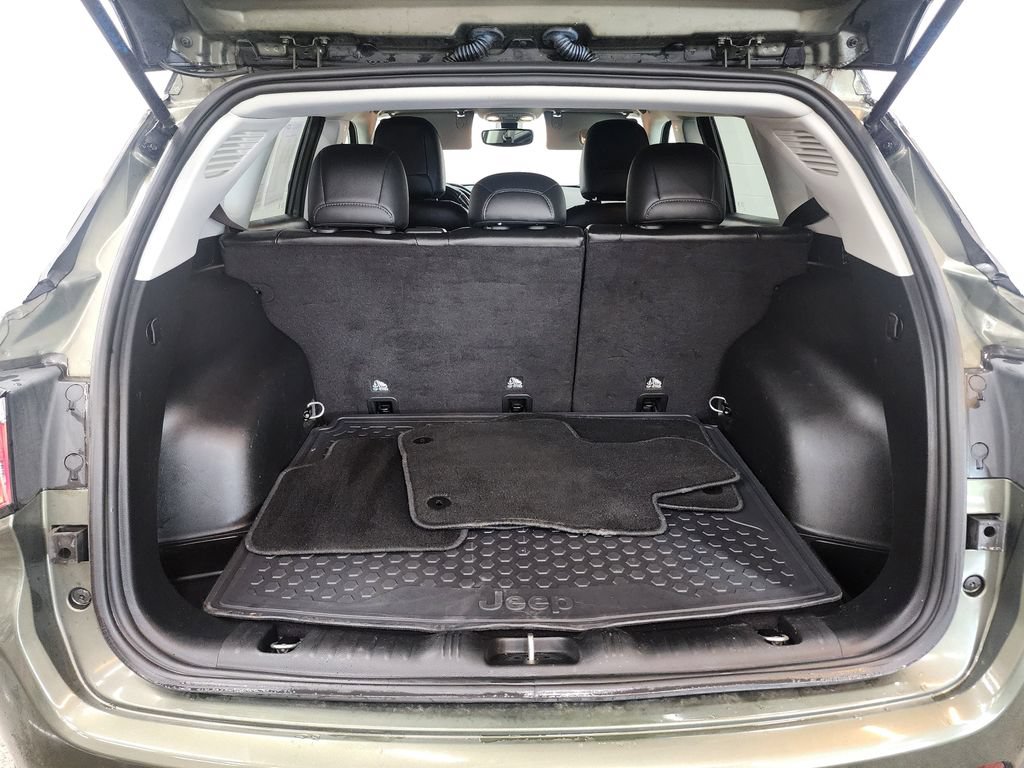 Used 2019 Jeep Compass Limited AWD/4WD image 27