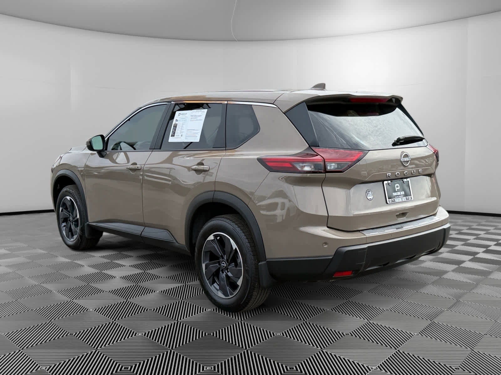 Used 2025 Nissan Rogue SV FWD video 3