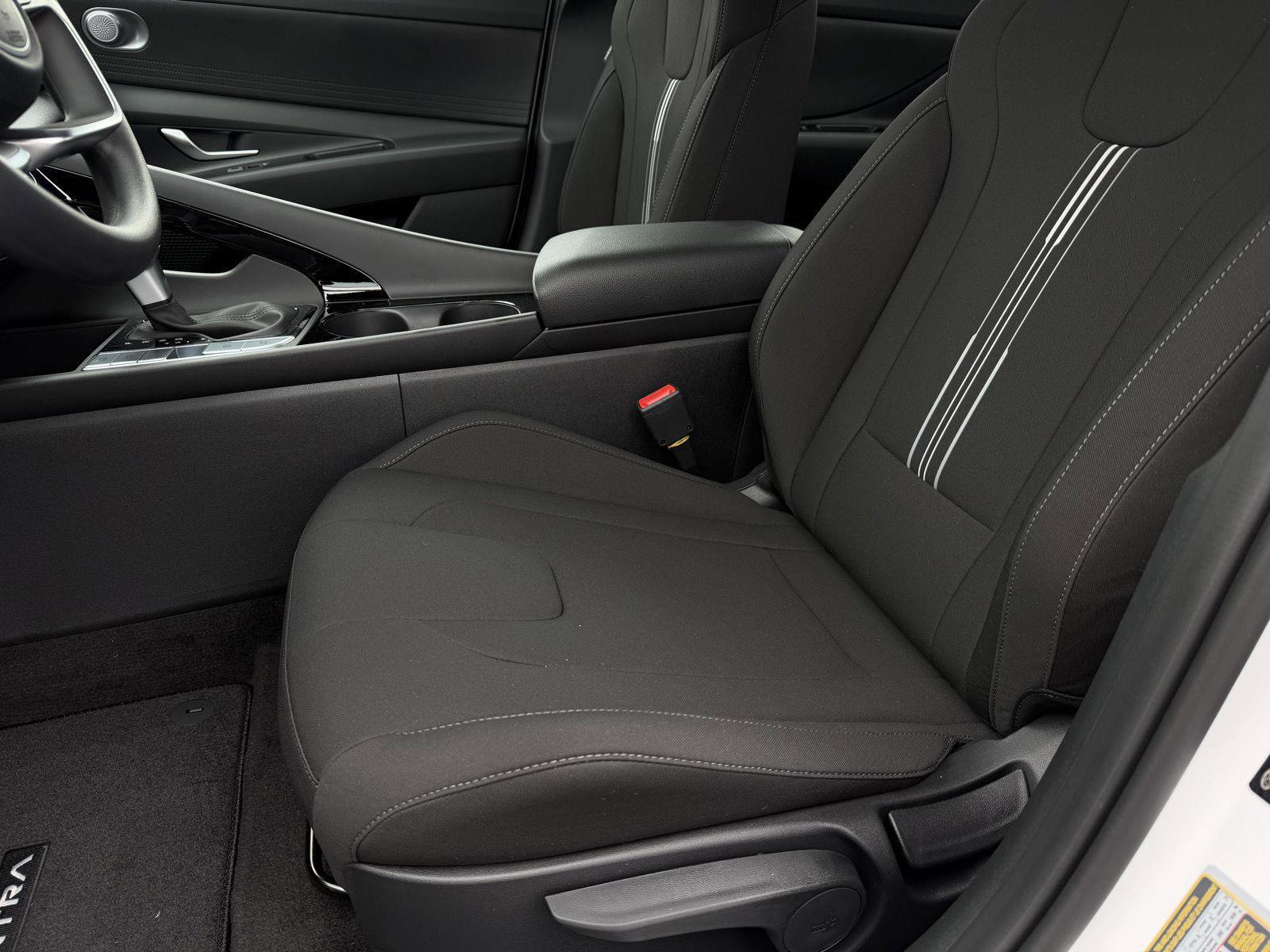 New 2026 Hyundai Elantra Blue image 10