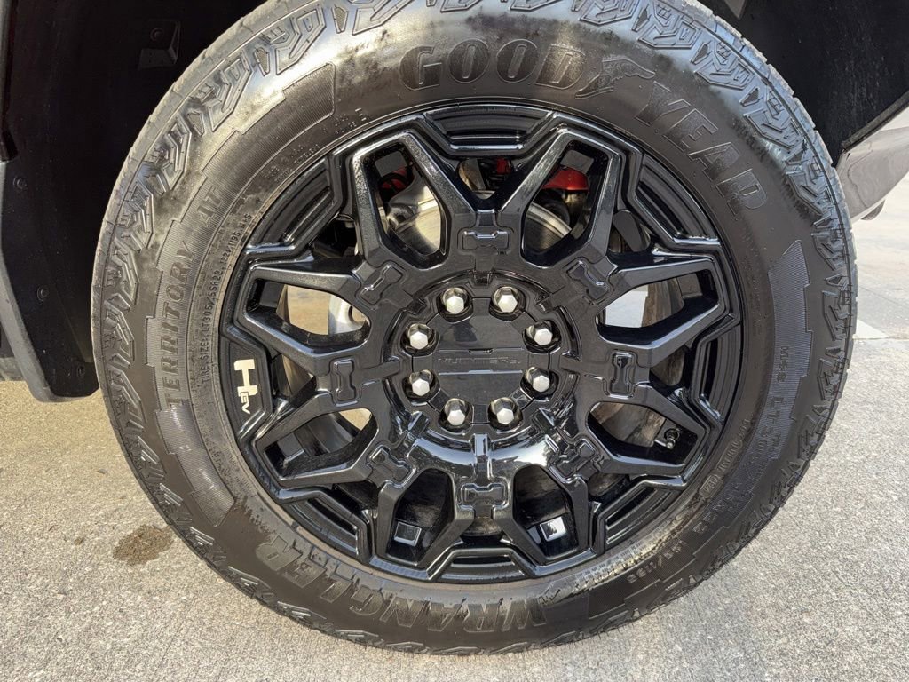 Used 2025 GMC Hummer EV 3X w/ LPO, Dark Essentials Package AWD/4WD image 53