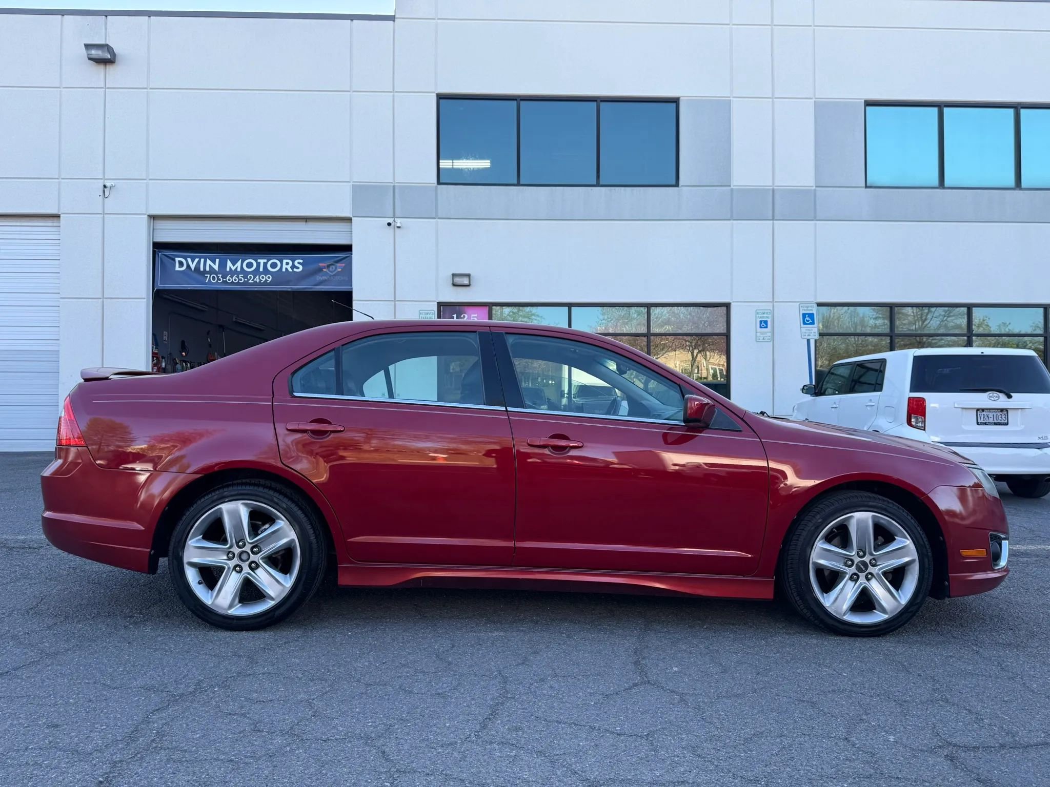 Used 2010 Ford Fusion Sport image 3