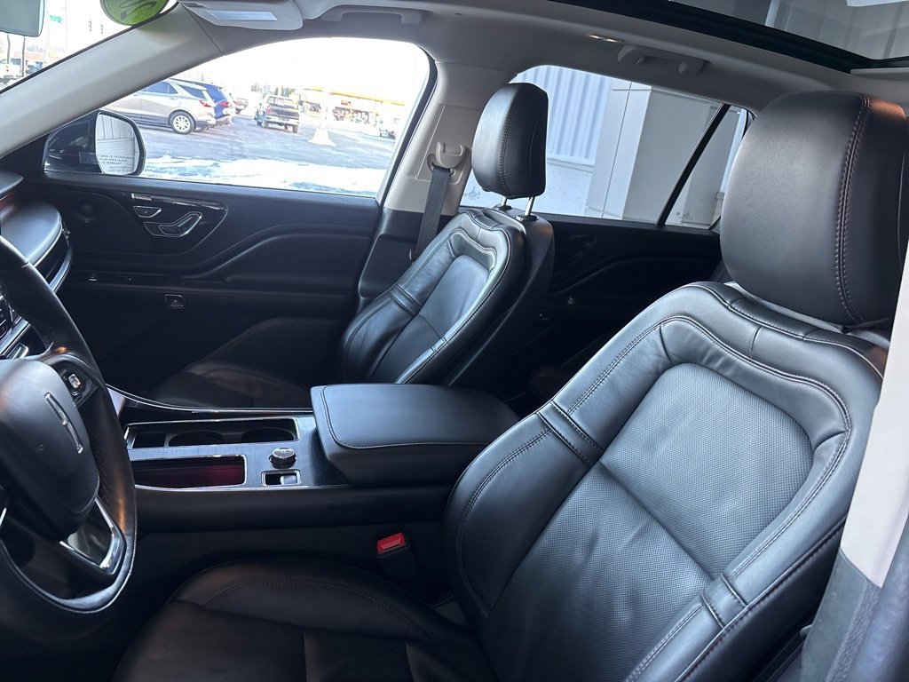 Used 2024 Lincoln Aviator Reserve image 8